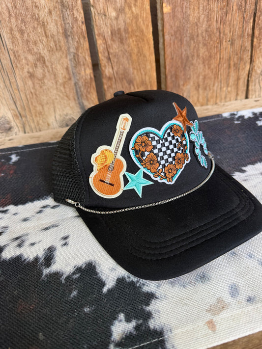 Checkered heart trucker hat